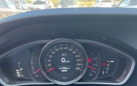 Volvo V40 II рестайлинг, 2014 год, 1 800 000 рублей, 10 фотография