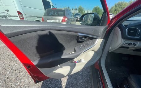 Volvo V40 II рестайлинг, 2014 год, 1 800 000 рублей, 12 фотография