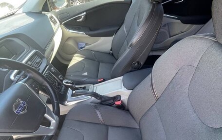 Volvo V40 II рестайлинг, 2014 год, 1 800 000 рублей, 11 фотография