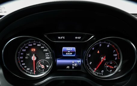 Mercedes-Benz GLA, 2018 год, 3 150 000 рублей, 10 фотография