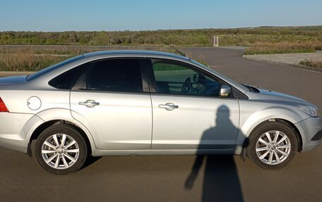 Ford Focus II рестайлинг, 2010 год, 700 000 рублей, 2 фотография