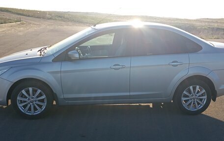Ford Focus II рестайлинг, 2010 год, 700 000 рублей, 3 фотография