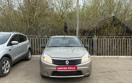 Renault Sandero I, 2014 год, 640 000 рублей, 2 фотография