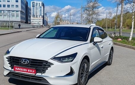 Hyundai Sonata VIII, 2021 год, 2 400 000 рублей, 3 фотография