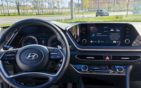 Hyundai Sonata VIII, 2021 год, 2 400 000 рублей, 5 фотография