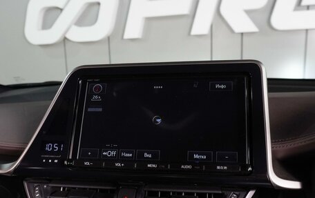 Toyota C-HR I рестайлинг, 2018 год, 2 399 000 рублей, 13 фотография