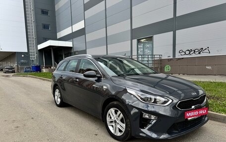KIA cee'd III, 2020 год, 1 960 000 рублей, 2 фотография