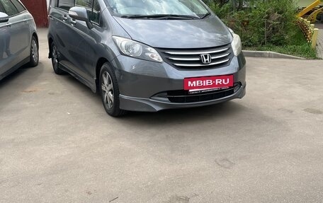 Honda Freed I, 2009 год, 1 250 000 рублей, 2 фотография