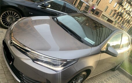 Toyota Corolla, 2018 год, 2 100 000 рублей, 2 фотография
