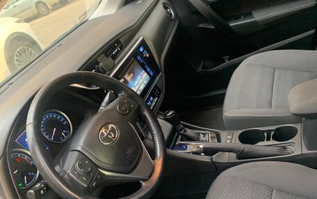 Toyota Corolla, 2018 год, 2 100 000 рублей, 12 фотография