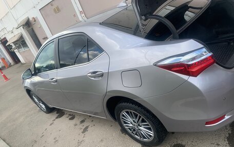 Toyota Corolla, 2018 год, 2 100 000 рублей, 7 фотография