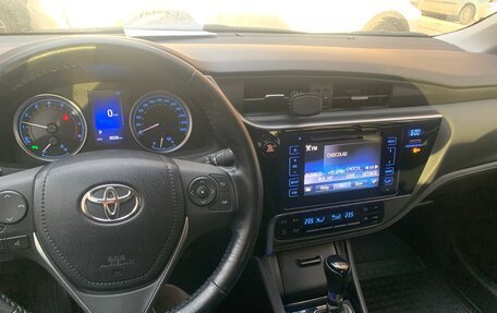 Toyota Corolla, 2018 год, 2 100 000 рублей, 14 фотография