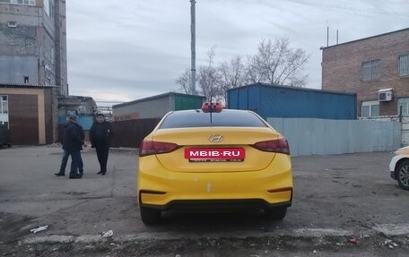 Hyundai Solaris II рестайлинг, 2018 год, 820 000 рублей, 5 фотография