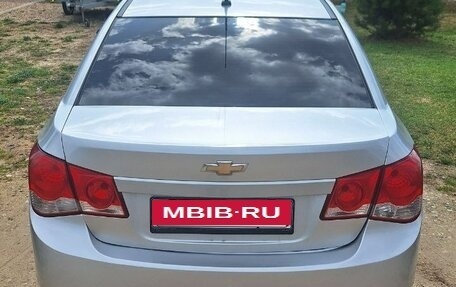 Chevrolet Cruze II, 2010 год, 590 000 рублей, 4 фотография
