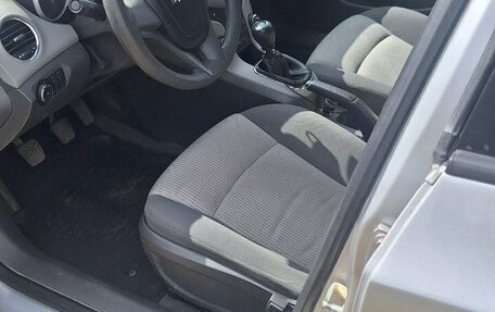 Chevrolet Cruze II, 2010 год, 590 000 рублей, 5 фотография