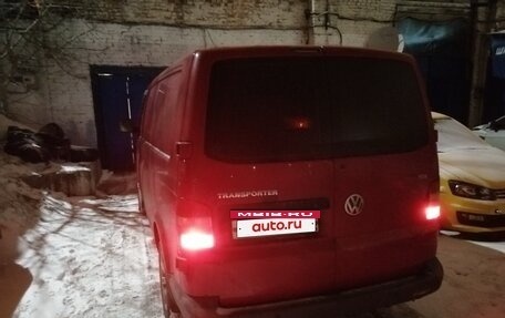 Volkswagen Transporter T5 рестайлинг, 2004 год, 850 000 рублей, 2 фотография