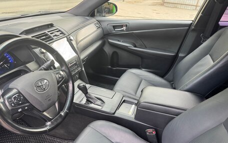 Toyota Camry, 2018 год, 2 600 000 рублей, 5 фотография