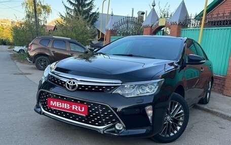 Toyota Camry, 2018 год, 2 600 000 рублей, 2 фотография