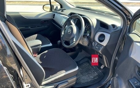Toyota Vitz, 2013 год, 900 000 рублей, 5 фотография