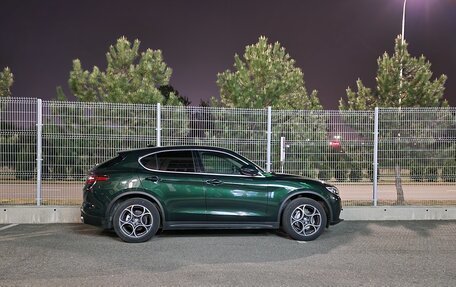Alfa Romeo Stelvio, 2019 год, 3 200 000 рублей, 2 фотография