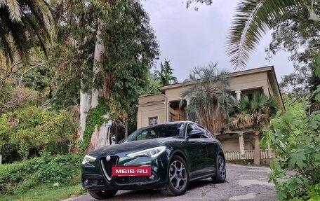 Alfa Romeo Stelvio, 2019 год, 3 200 000 рублей, 4 фотография