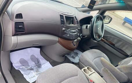 Mitsubishi Grandis, 2003 год, 350 000 рублей, 5 фотография