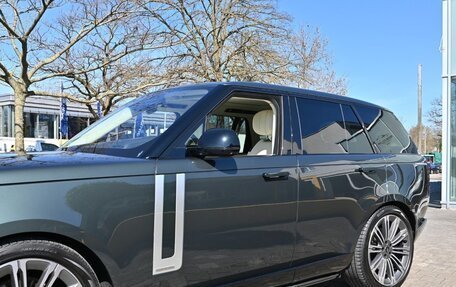 Land Rover Range Rover IV рестайлинг, 2023 год, 14 600 000 рублей, 4 фотография
