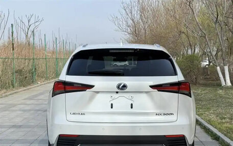 Lexus NX I, 2021 год, 3 300 000 рублей, 4 фотография