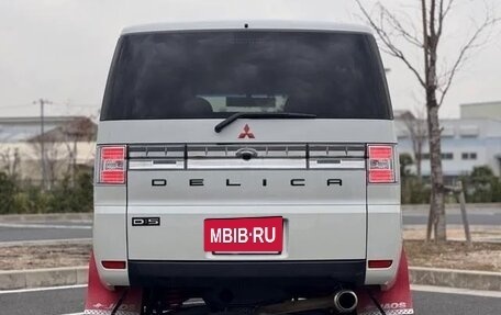 Mitsubishi Delica D:5 I, 2018 год, 2 156 000 рублей, 9 фотография