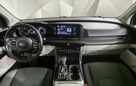 KIA Carnival, 2021 год, 3 549 700 рублей, 9 фотография