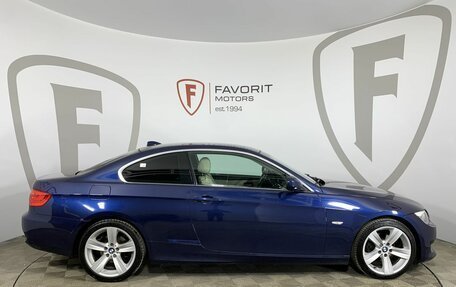 BMW 3 серия, 2011 год, 1 300 000 рублей, 4 фотография