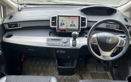 Honda Freed I, 2016 год, 836 000 рублей, 7 фотография