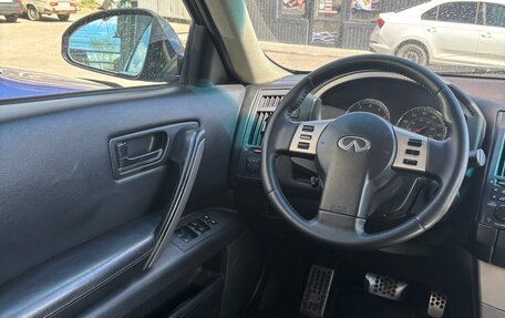 Infiniti FX I, 2004 год, 920 000 рублей, 8 фотография