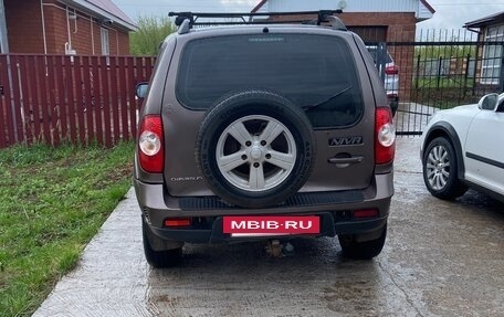 Chevrolet Niva I рестайлинг, 2014 год, 570 000 рублей, 2 фотография