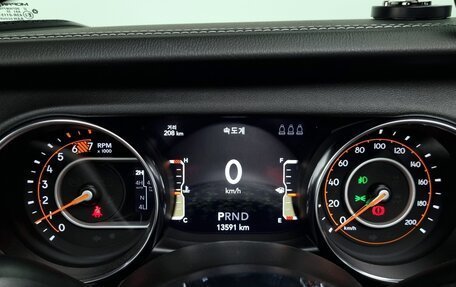 Jeep Wrangler, 2022 год, 4 345 000 рублей, 8 фотография
