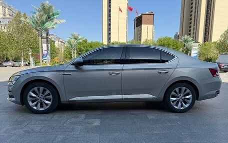 Skoda Superb III рестайлинг, 2021 год, 1 630 200 рублей, 7 фотография