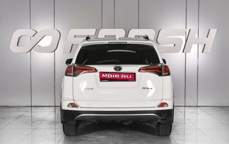 Toyota RAV4, 2017 год, 2 399 000 рублей, 4 фотография