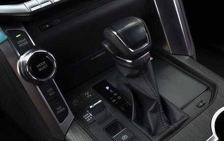 Toyota Land Cruiser, 2022 год, 12 350 000 рублей, 13 фотография