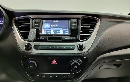 Hyundai Solaris II рестайлинг, 2017 год, 1 150 000 рублей, 16 фотография