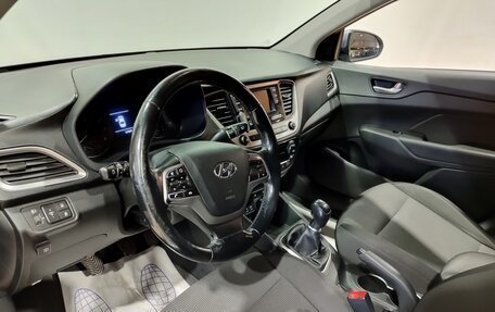Hyundai Solaris II рестайлинг, 2017 год, 1 150 000 рублей, 17 фотография