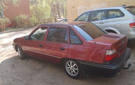 Daewoo Nexia I рестайлинг, 2000 год, 300 000 рублей, 2 фотография