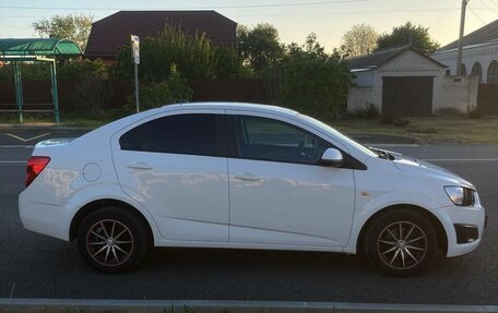 Chevrolet Aveo III, 2014 год, 730 000 рублей, 9 фотография