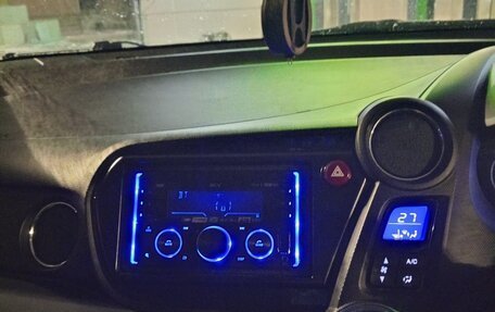 Honda Insight II рестайлинг, 2012 год, 1 350 000 рублей, 10 фотография
