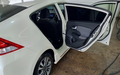 Honda Insight II рестайлинг, 2012 год, 1 350 000 рублей, 14 фотография