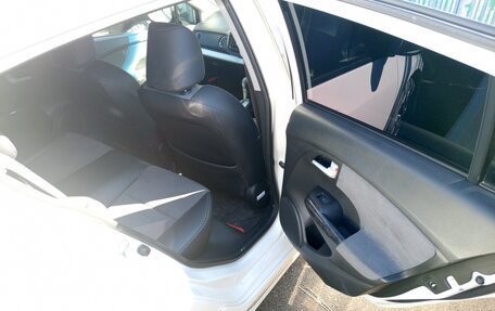 Honda Insight II рестайлинг, 2012 год, 1 350 000 рублей, 16 фотография