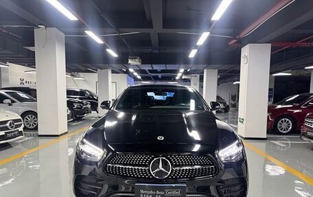 Mercedes-Benz E-Класс, 2022 год, 4 490 000 рублей, 3 фотография
