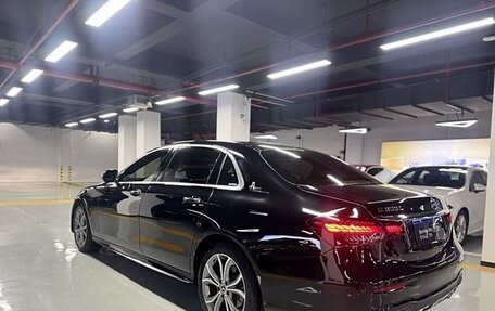 Mercedes-Benz E-Класс, 2022 год, 4 490 000 рублей, 4 фотография