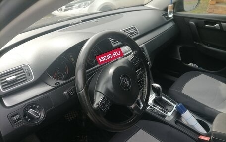 Volkswagen Passat B7, 2011 год, 900 000 рублей, 6 фотография