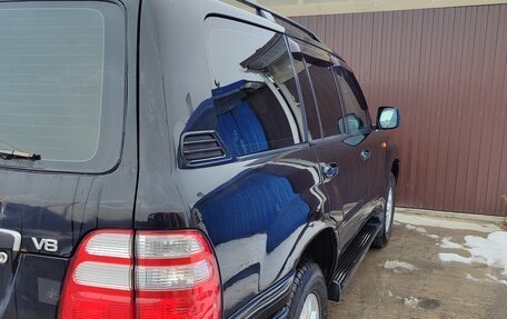 Toyota Land Cruiser 100 рестайлинг 2, 2004 год, 1 850 000 рублей, 2 фотография