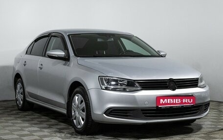 Volkswagen Jetta VI, 2012 год, 899 777 рублей, 3 фотография